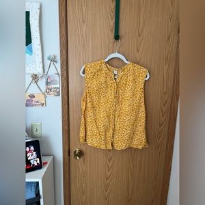 Old Navy | sunny button tank